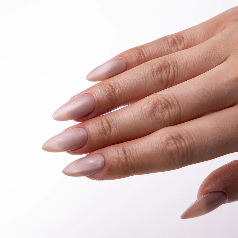 Porcelain Silk Cat Eye Gel Polish